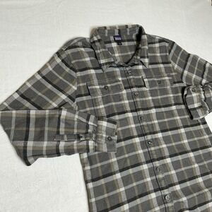 Patagonia Fjord Flannel Shirt Womens Large Gray Plaid Organic Cotton Long Sleeve